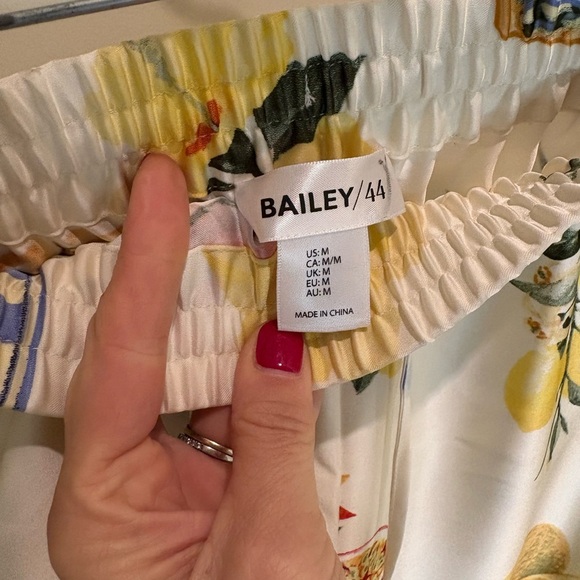 BAILEY 44 Ivory High Rise Pull On Wide Leg Pants Tropical Print - Picture 11 of 11